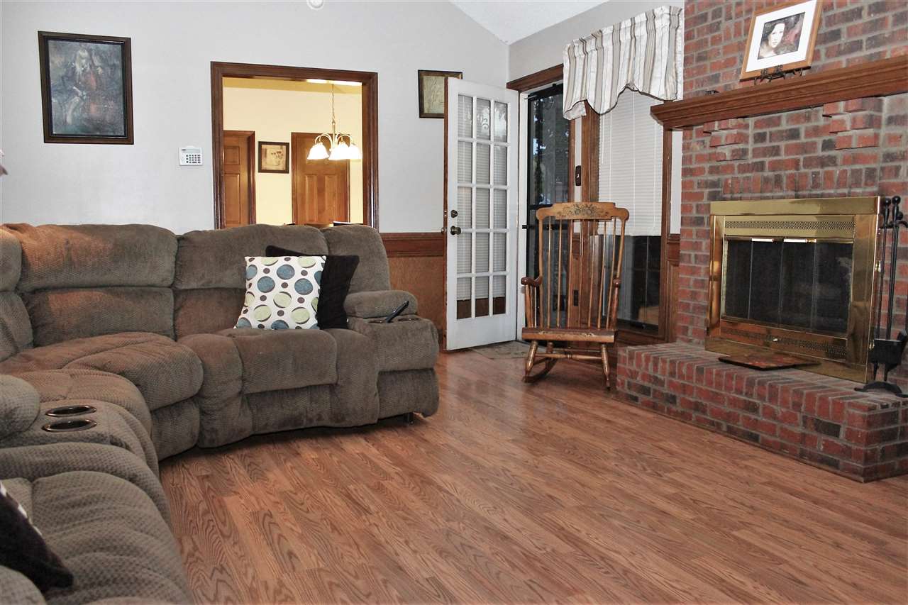 6395 Richfield Dr, Bartlett, TN 38134 photo 3