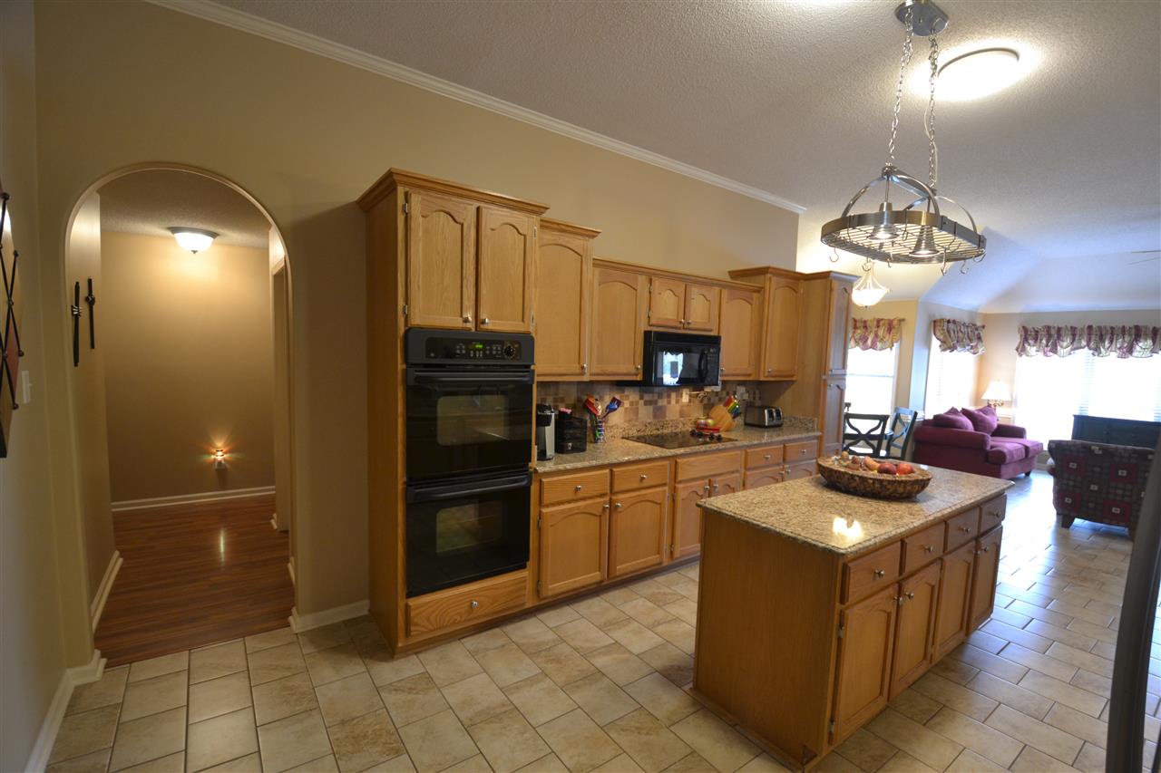 7921 Deerstone Dr, Bartlett, TN 38135 photo 3