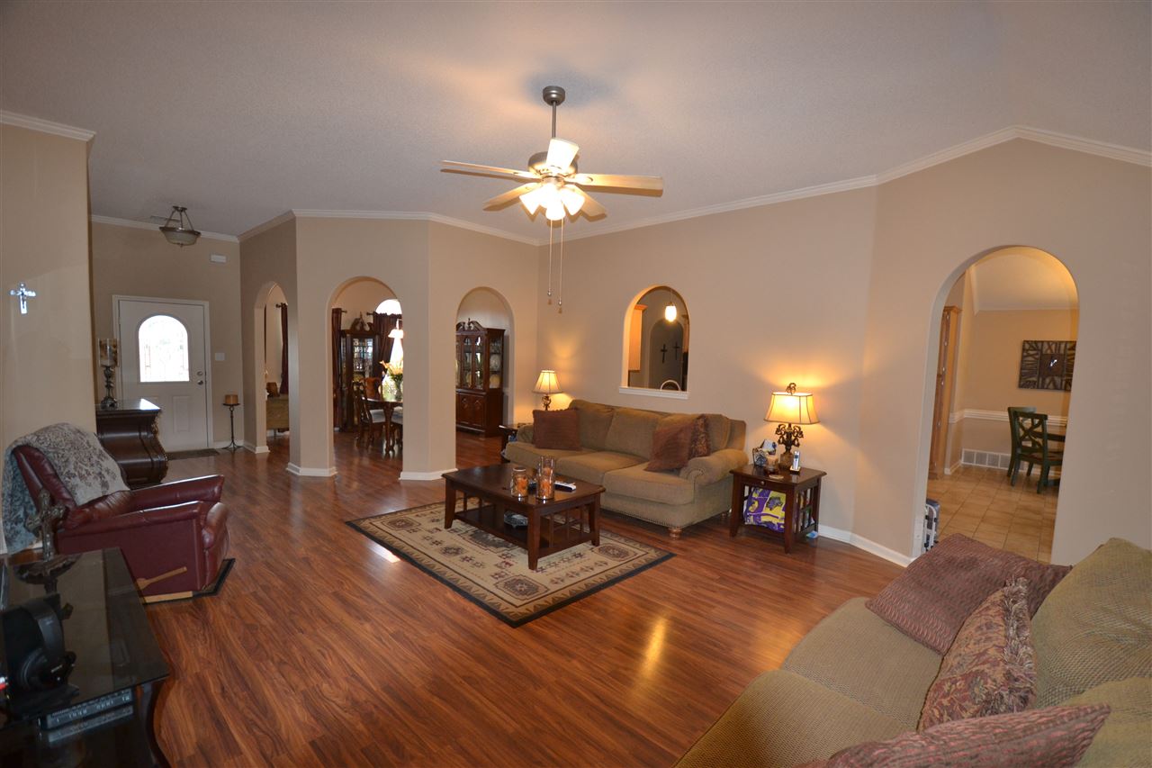 7921 Deerstone Dr, Bartlett, TN 38135 photo 4