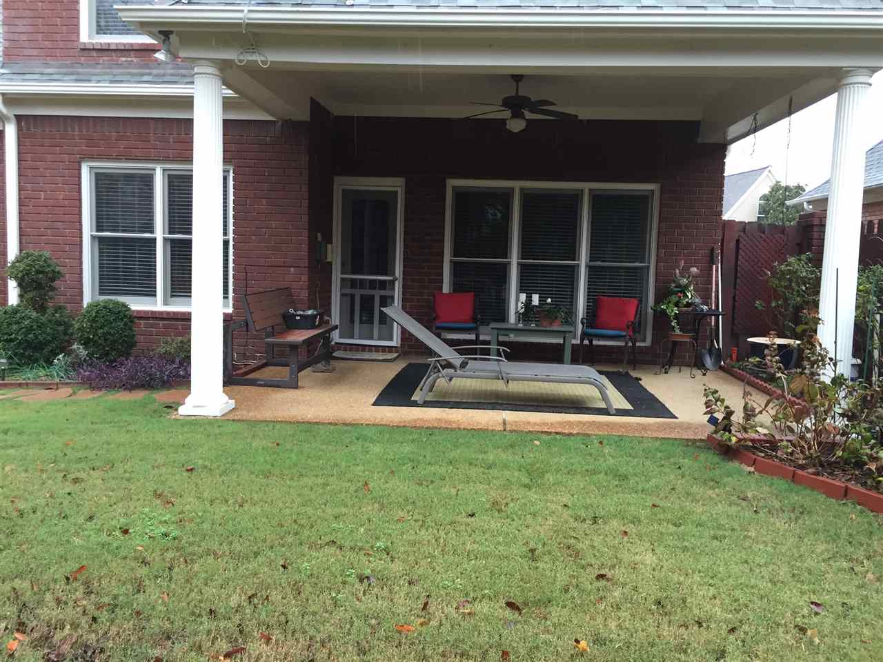 556 Warwick Willow Ln, Collierville, TN 38017 photo 2