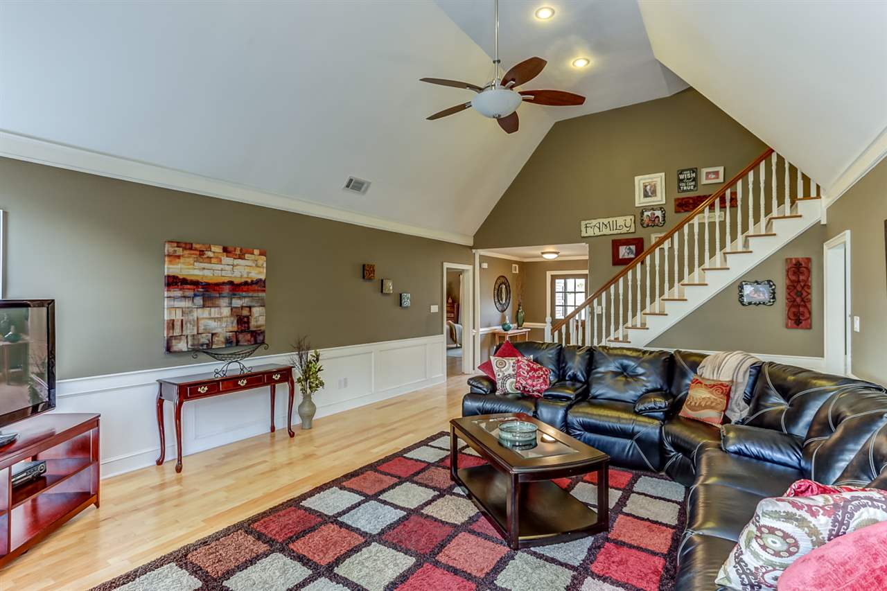 950 Winleaf Dr, Collierville, TN 38017 photo 4