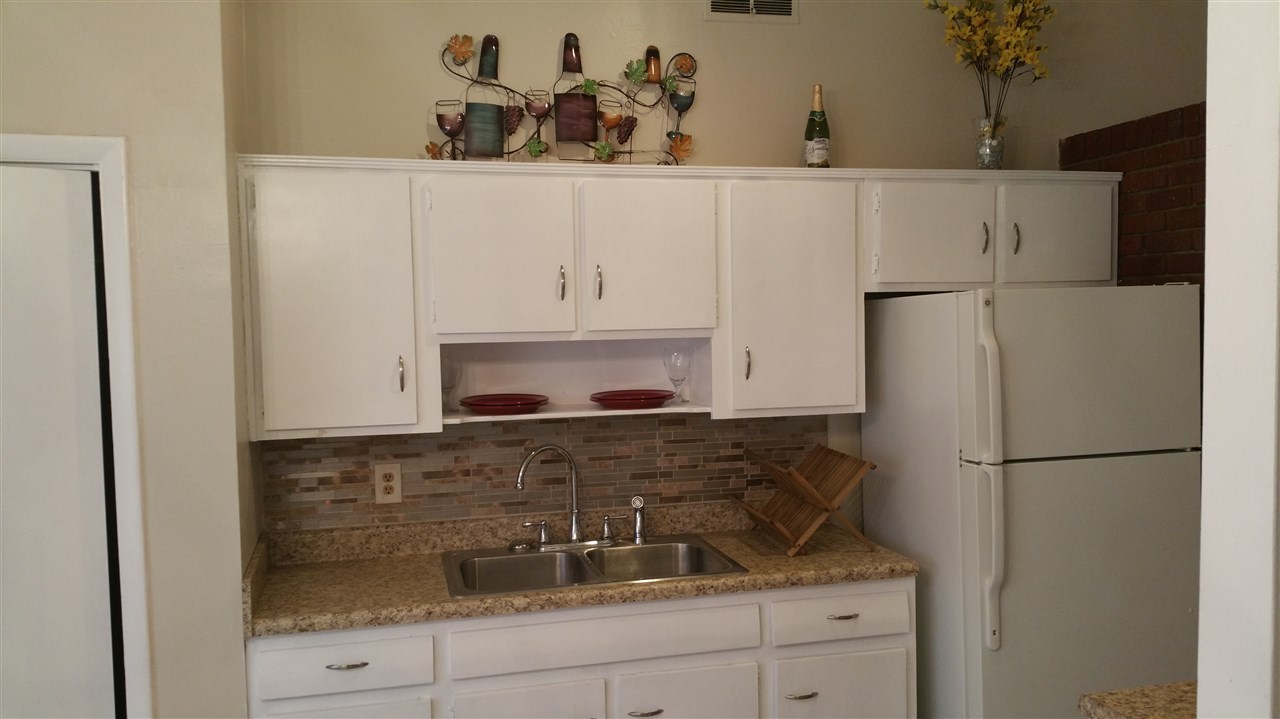 655 Leacrest Ave, Memphis, TN 38109 photo 3
