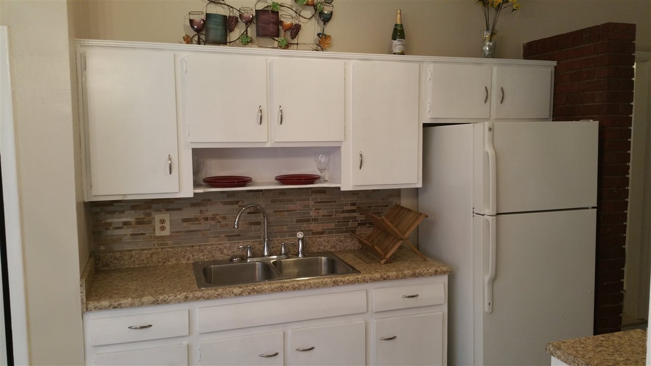 655 Leacrest Ave, Memphis, TN 38109 photo 4