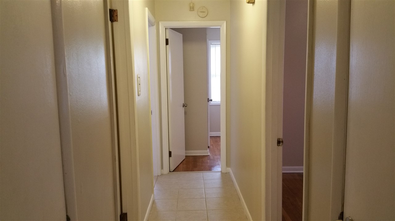 655 Leacrest Ave, Memphis, TN 38109 photo 8