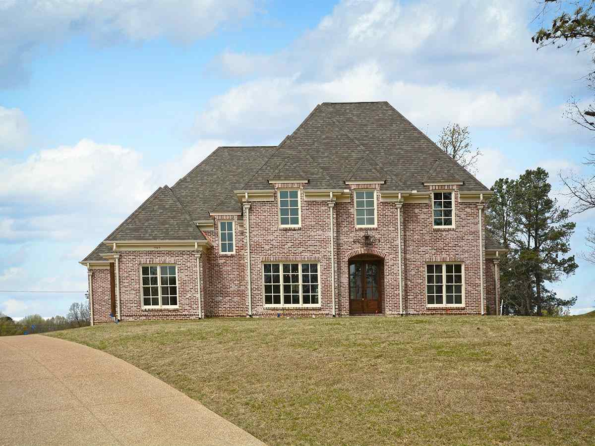 797 Hallsworth Cv, Collierville, TN 38017 photo 1