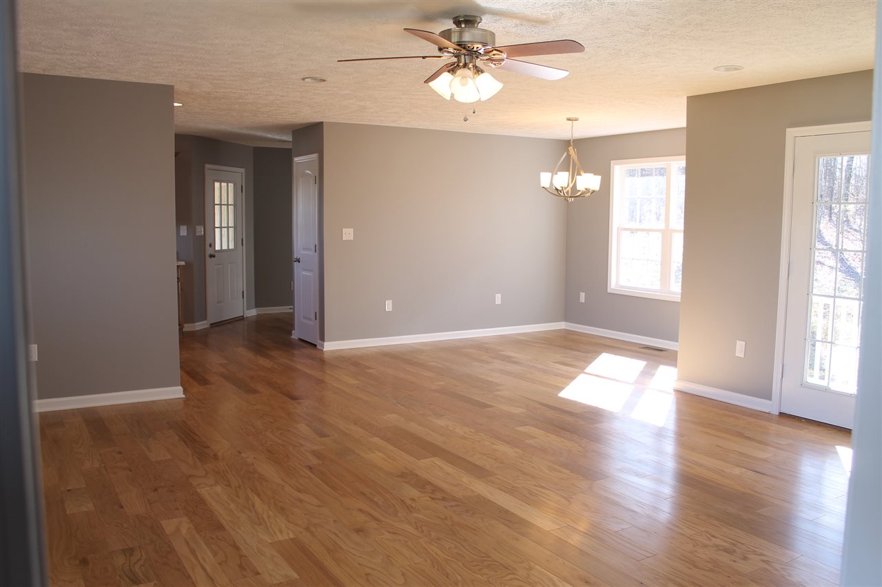 150 Trinity Cir, Savannah, TN 38372 photo 2