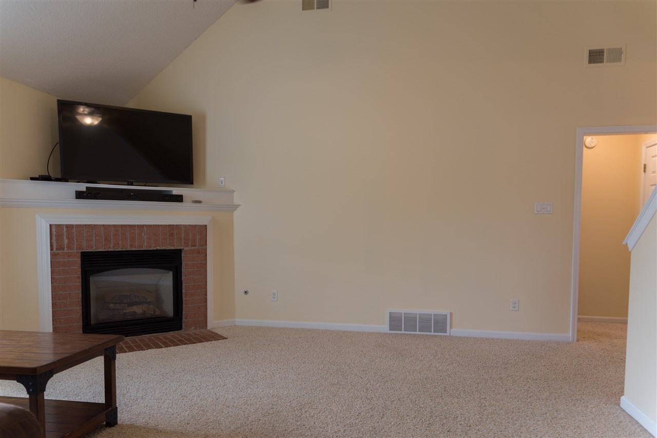 8217 Blue Lagoon Dr, Arlington, TN 38002 photo 3