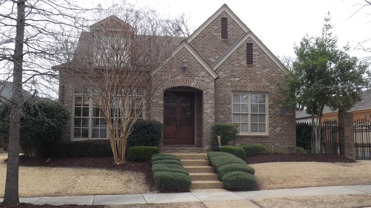 325 E Colbert St E, Collierville, TN 38017 photo 1