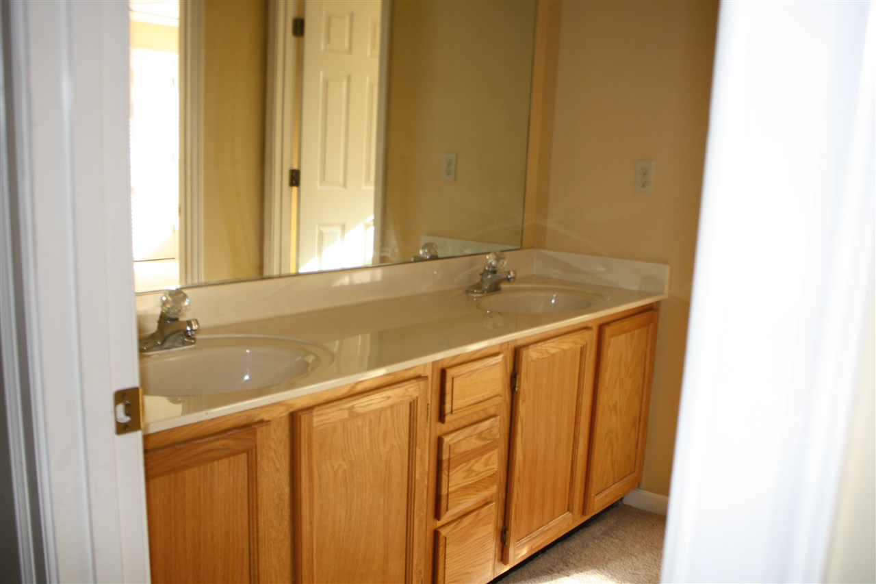 561 Roe Hampton Cv, Collierville, TN 38017 photo 19