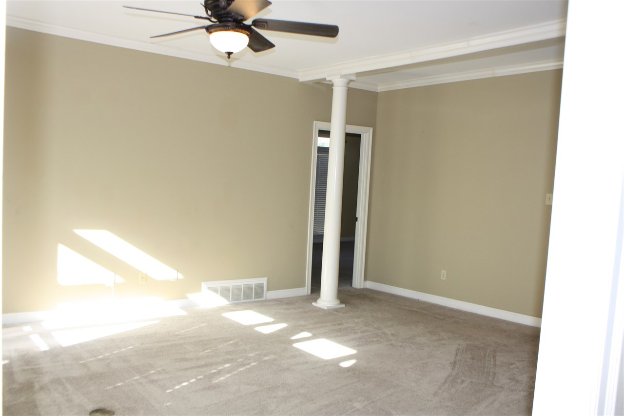 561 Roe Hampton Cv, Collierville, TN 38017 photo 11
