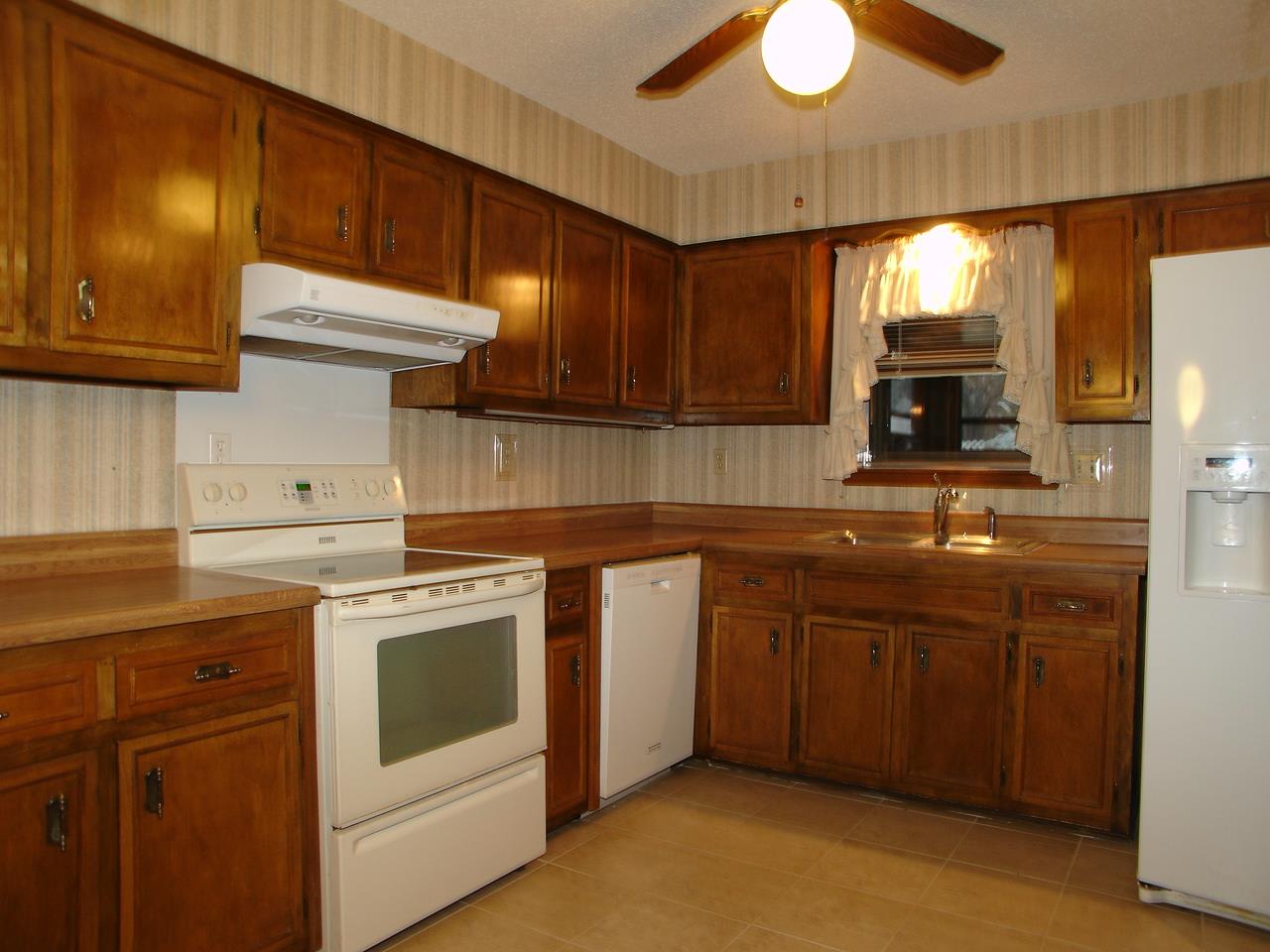 3890 Earlynn Dr, Bartlett, TN 38133 photo 3