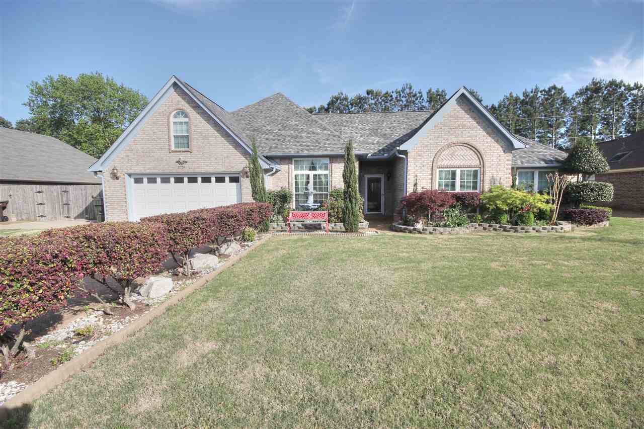 3729 Russell Hurst Dr E, Bartlett, TN 38135 photo 1