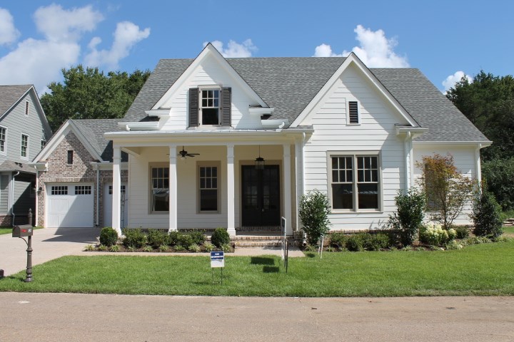 152 Serenbe Cv, Collierville, TN 38017 photo 1