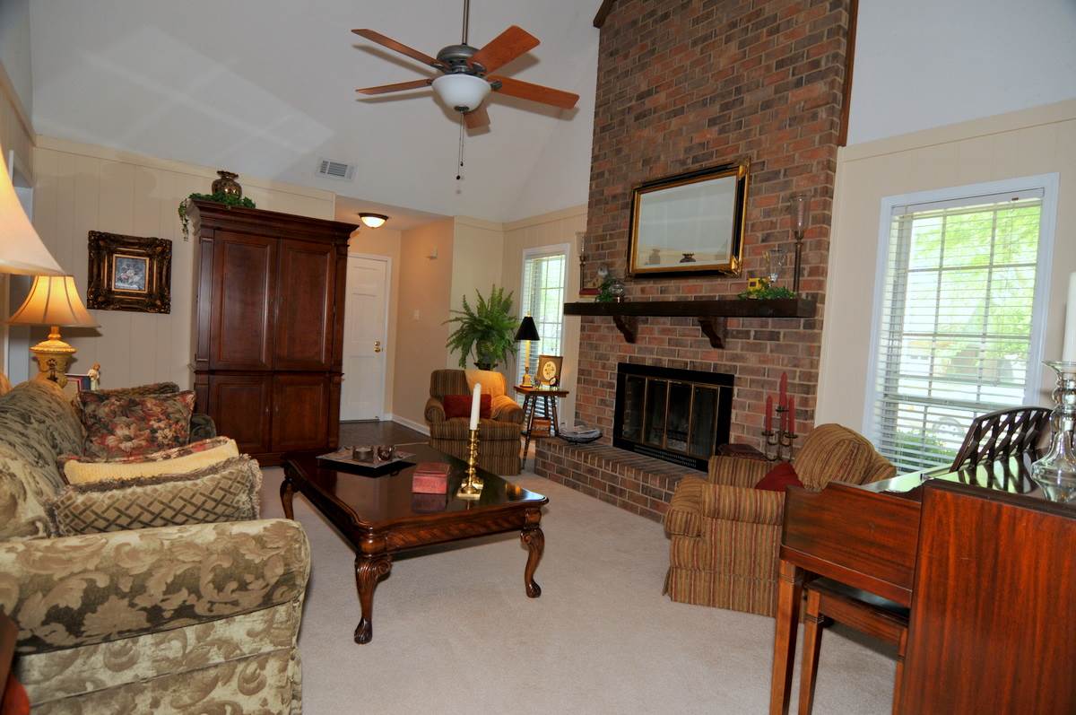 6289 Skyview Cir, Bartlett, TN 38135 photo 3