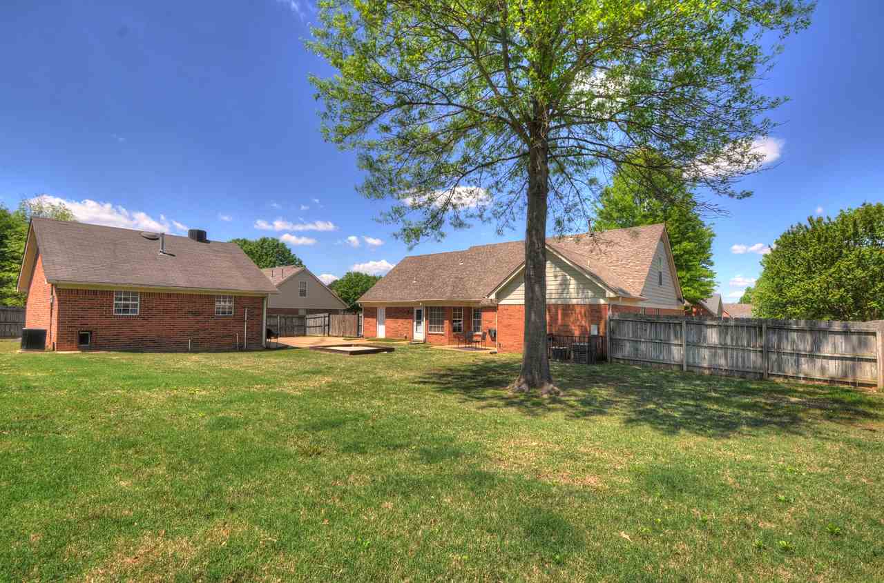 403 E White Rd E, Collierville, TN 38017 photo 4