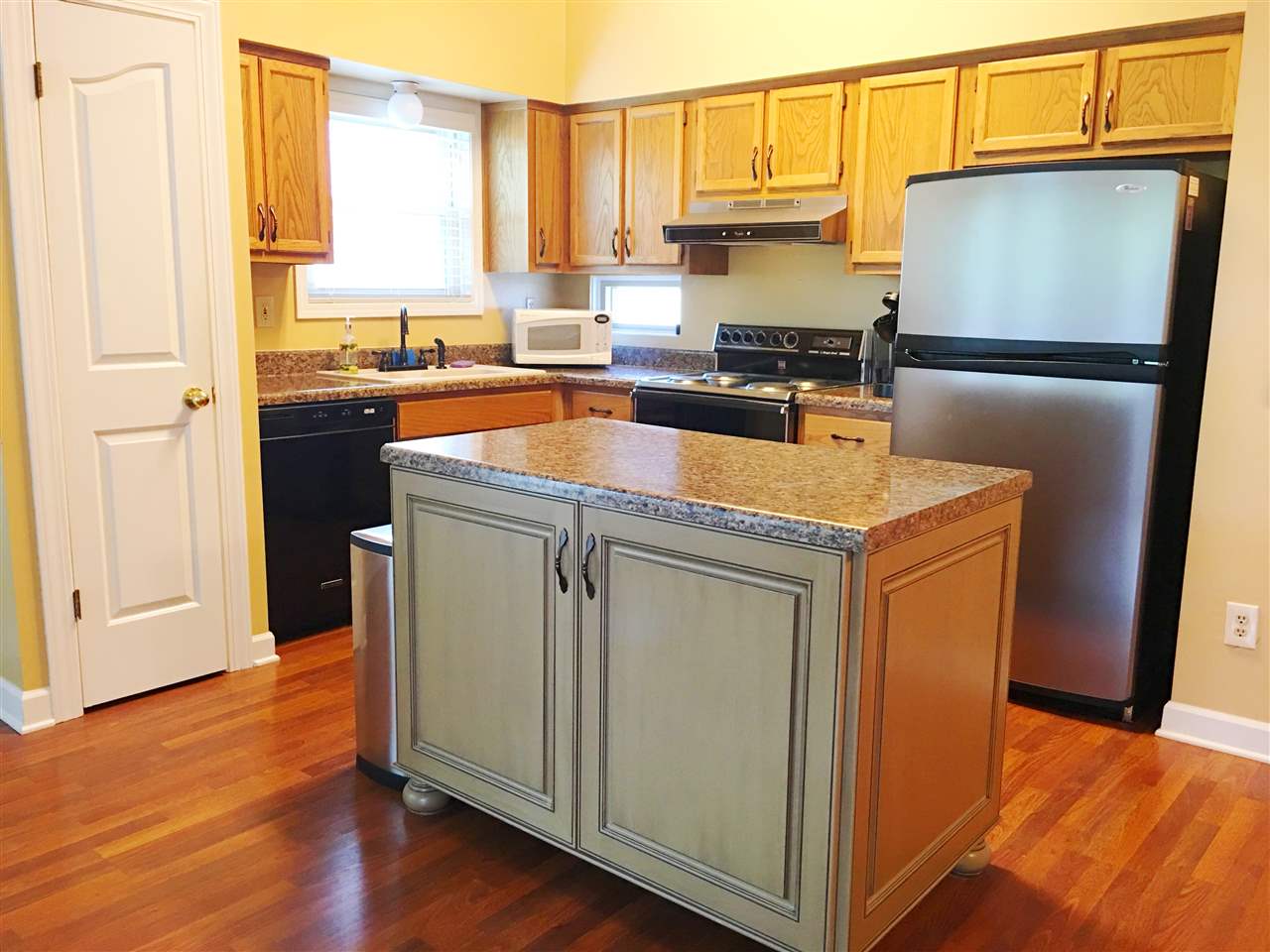 5446 Pine Oak Cv, Bartlett, TN 38135 photo 3