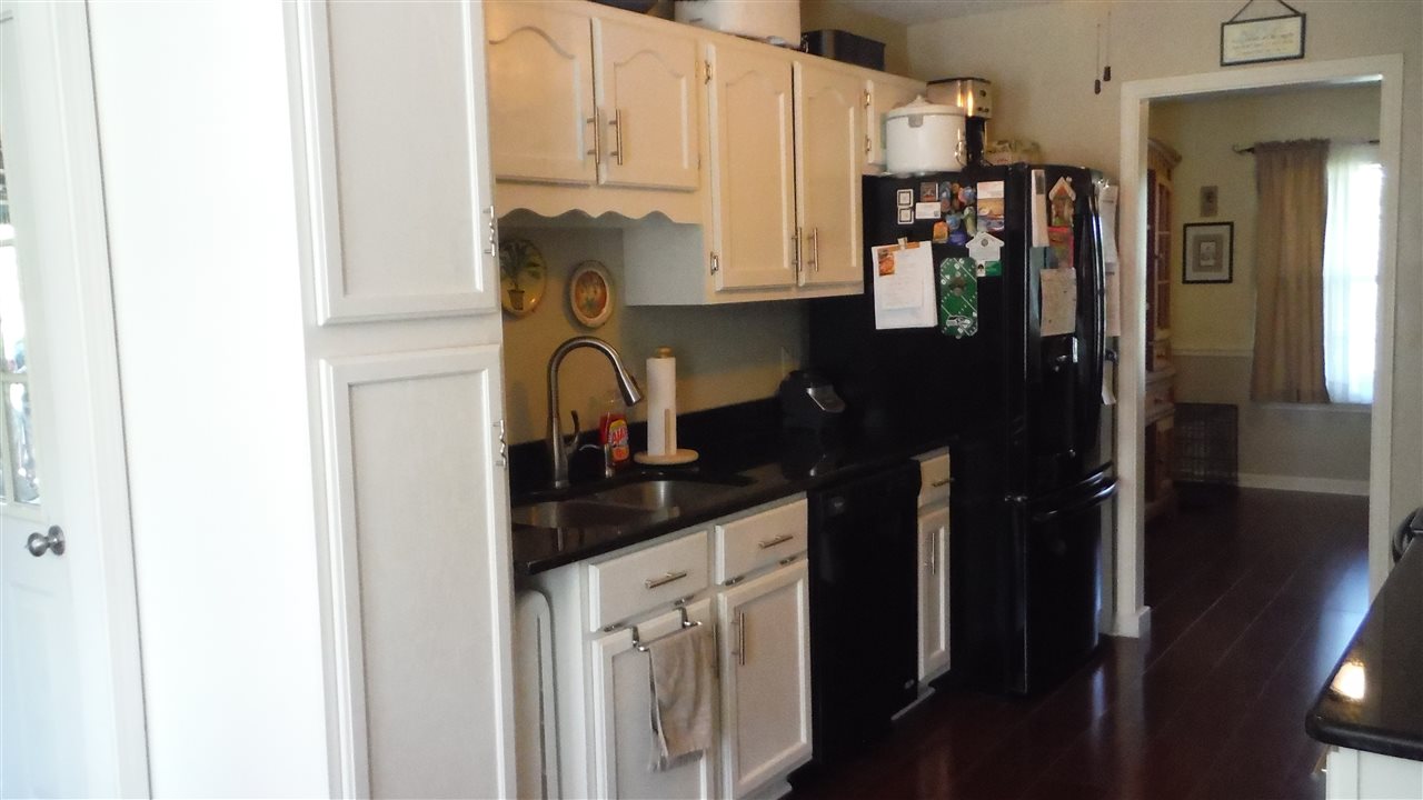 113 Andy Dr, Drummonds, TN 38023 photo 8
