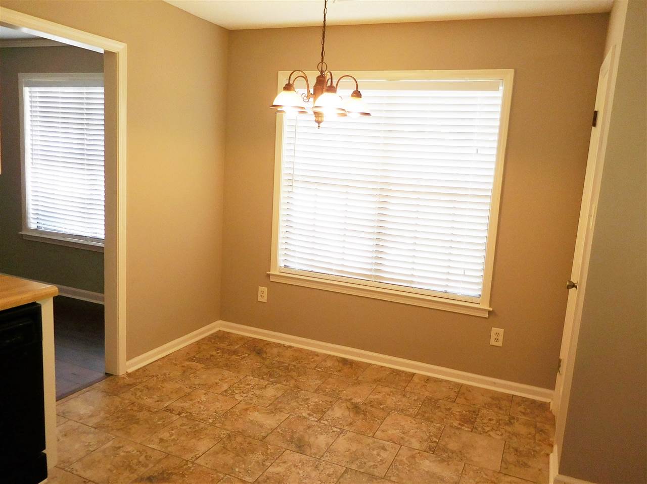 6273 Skyview Cir, Bartlett, TN 38135 photo 9
