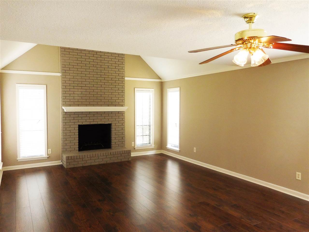 6273 Skyview Cir, Bartlett, TN 38135 photo 3