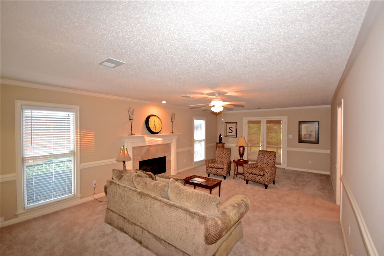 8645 Meadow Green Dr, Memphis, TN 38016 photo 8