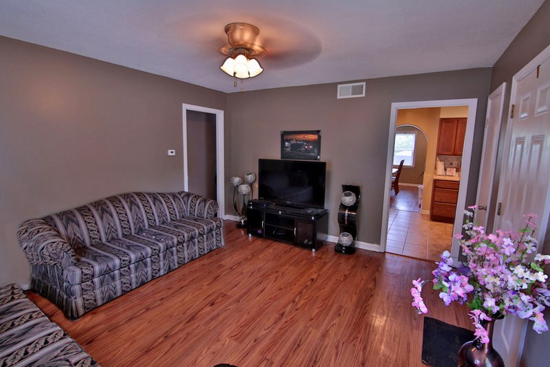 6348 Bardstown Rd, Bartlett, TN 38134 photo 5