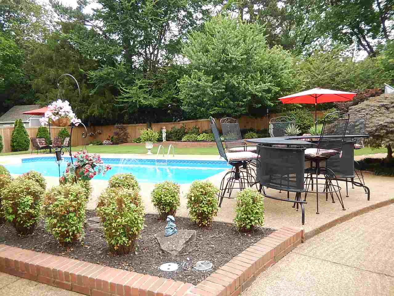 404 N Hound Hill Pl, Collierville, TN 38017 photo 2
