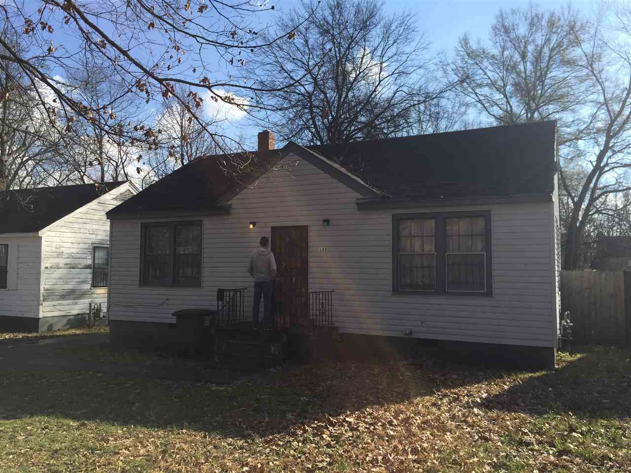 149 E Mckellar Ave, Memphis, TN 38109 photo 1
