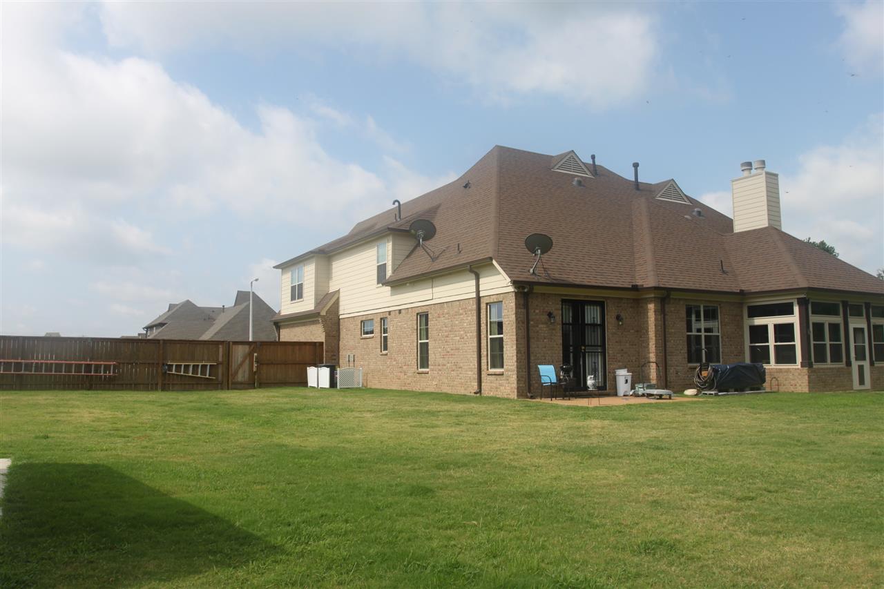 8628 Branson Dr, Bartlett, TN 38133 photo 2