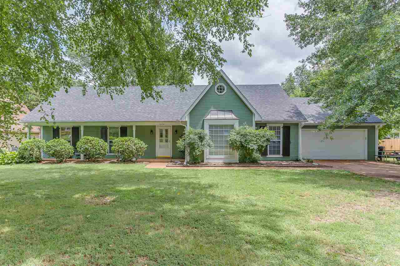 1074 Moorefield Rd, Collierville, TN 38017 photo 1
