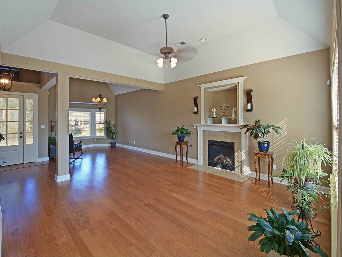 204 E Porter Run Dr, Collierville, TN 38017 photo 3