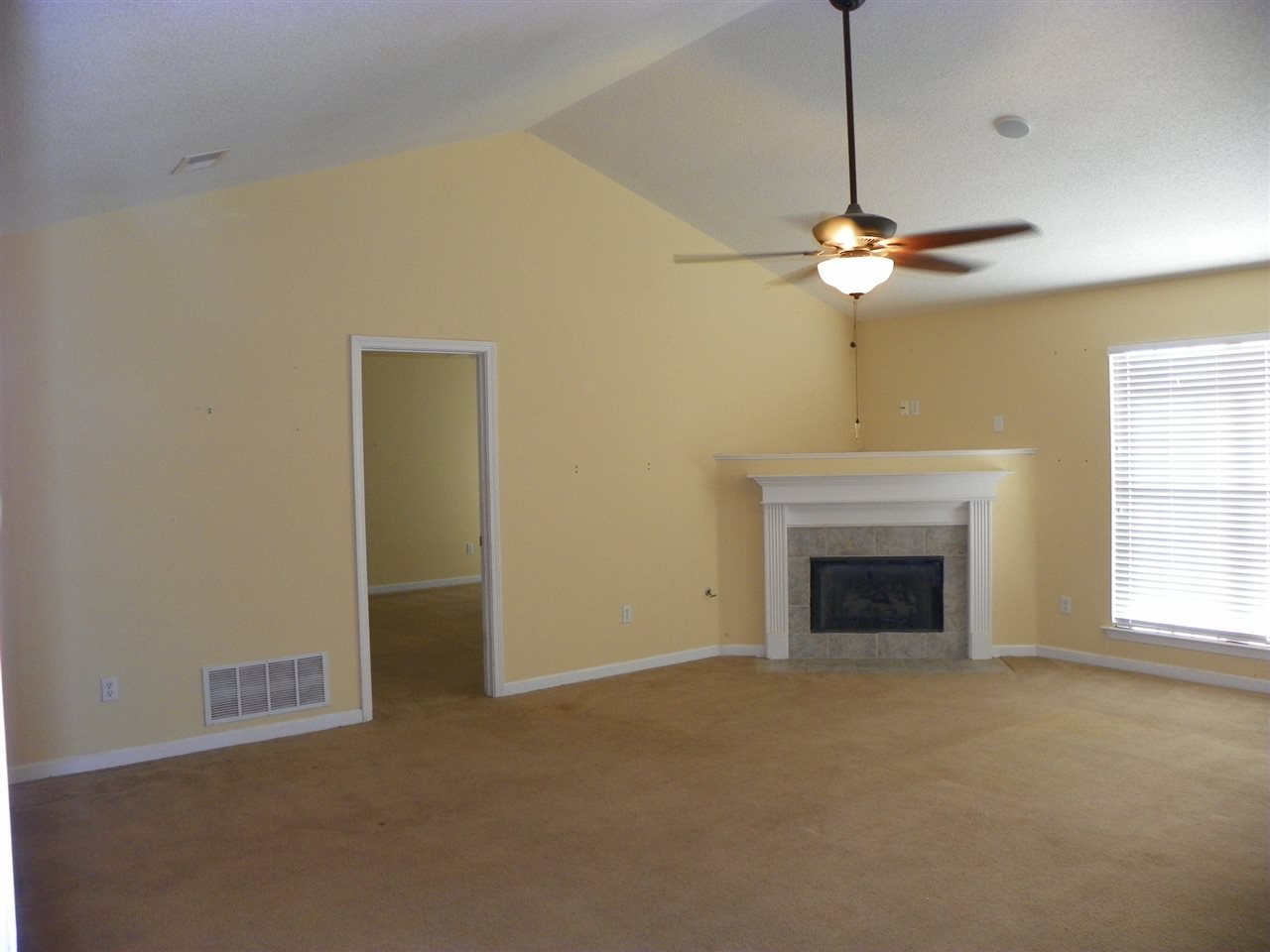 6475 Sandbourne Rd E, Olive Branch, MS 38654 photo 3