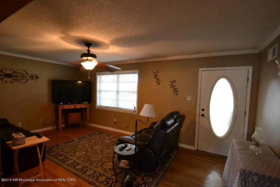 9075 Roberta St, Olive Branch, MS 38654 photo 9