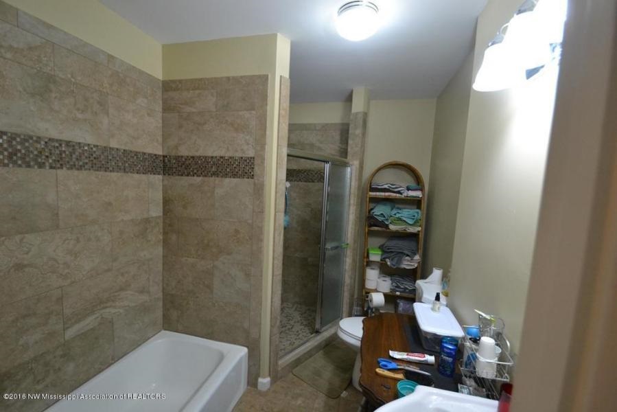 9075 Roberta St, Olive Branch, MS 38654 photo 16