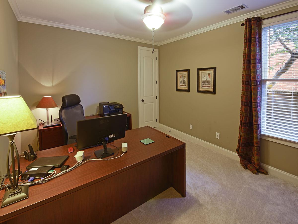 303 E Colbert St, Collierville, TN 38017 photo 12