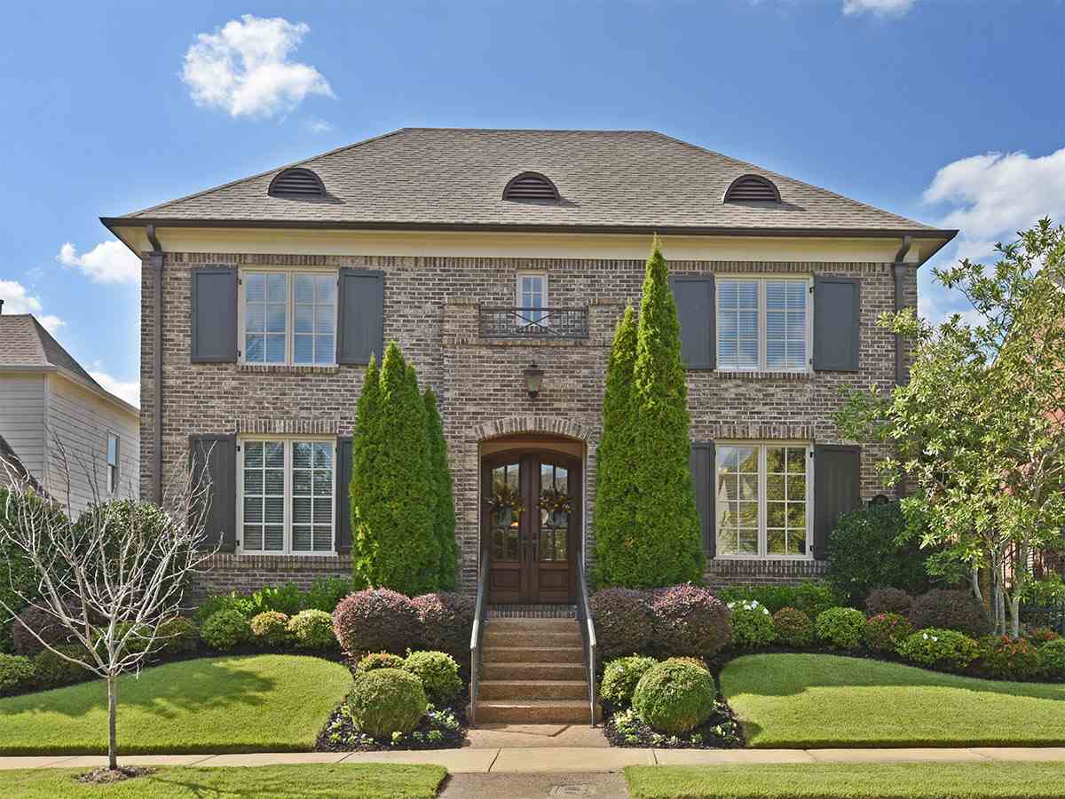 303 E Colbert St, Collierville, TN 38017 photo 1