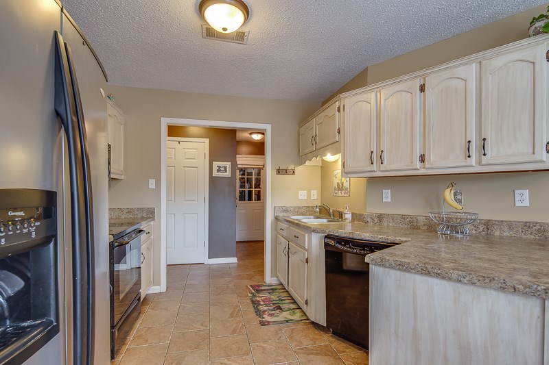 6555 Yale Rd, Bartlett, TN 38134 photo 11