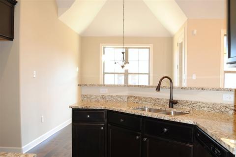 8739 Brunswick Forest Cir, Bartlett, TN 38133 photo 3