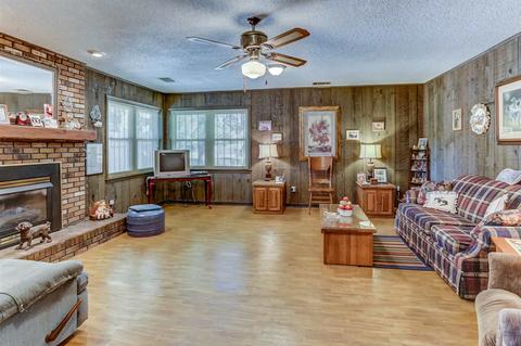 1387 Hall Rd, Nesbit, MS 38651 photo 4