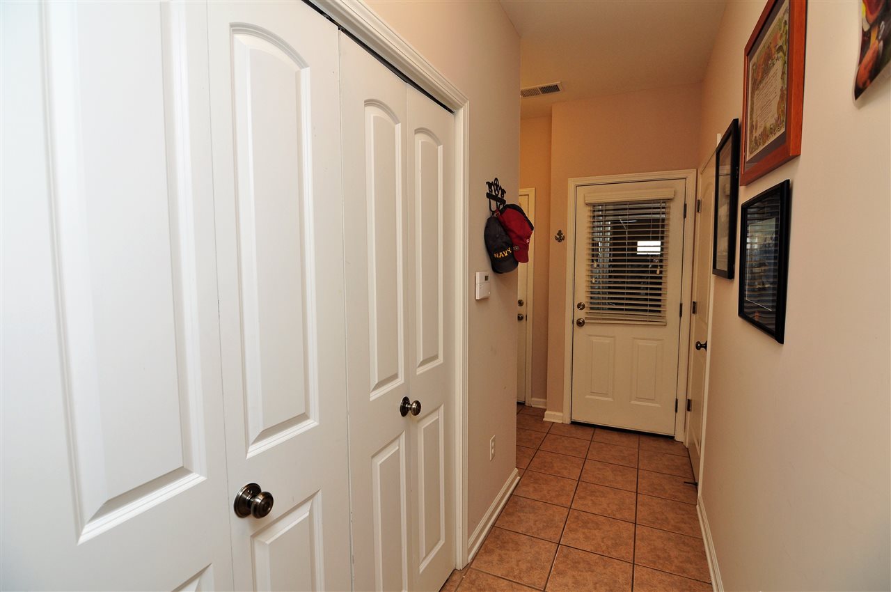 6027 Grayce Dr, Bartlett, TN 38134 photo 9