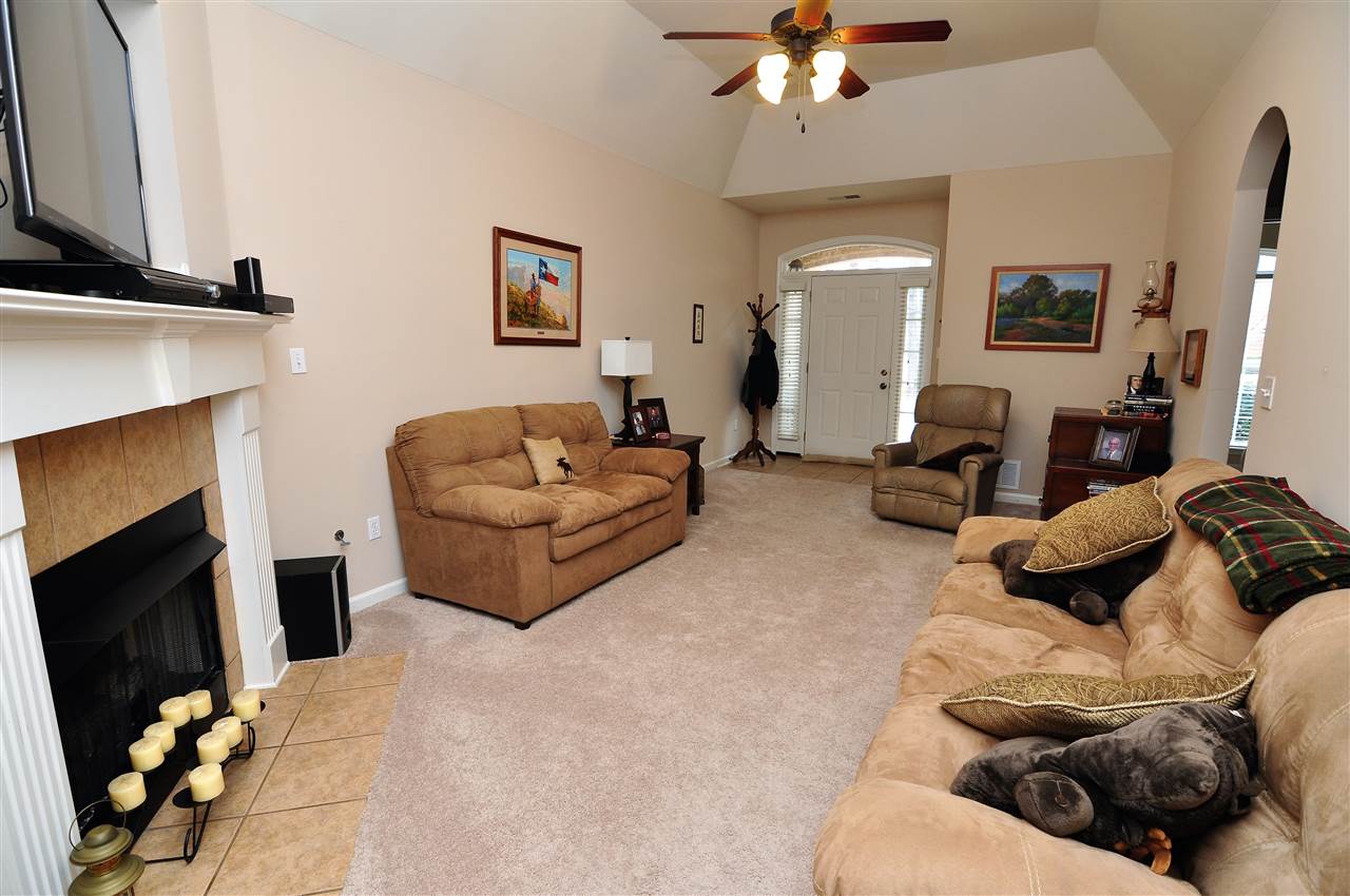 6027 Grayce Dr, Bartlett, TN 38134 photo 5