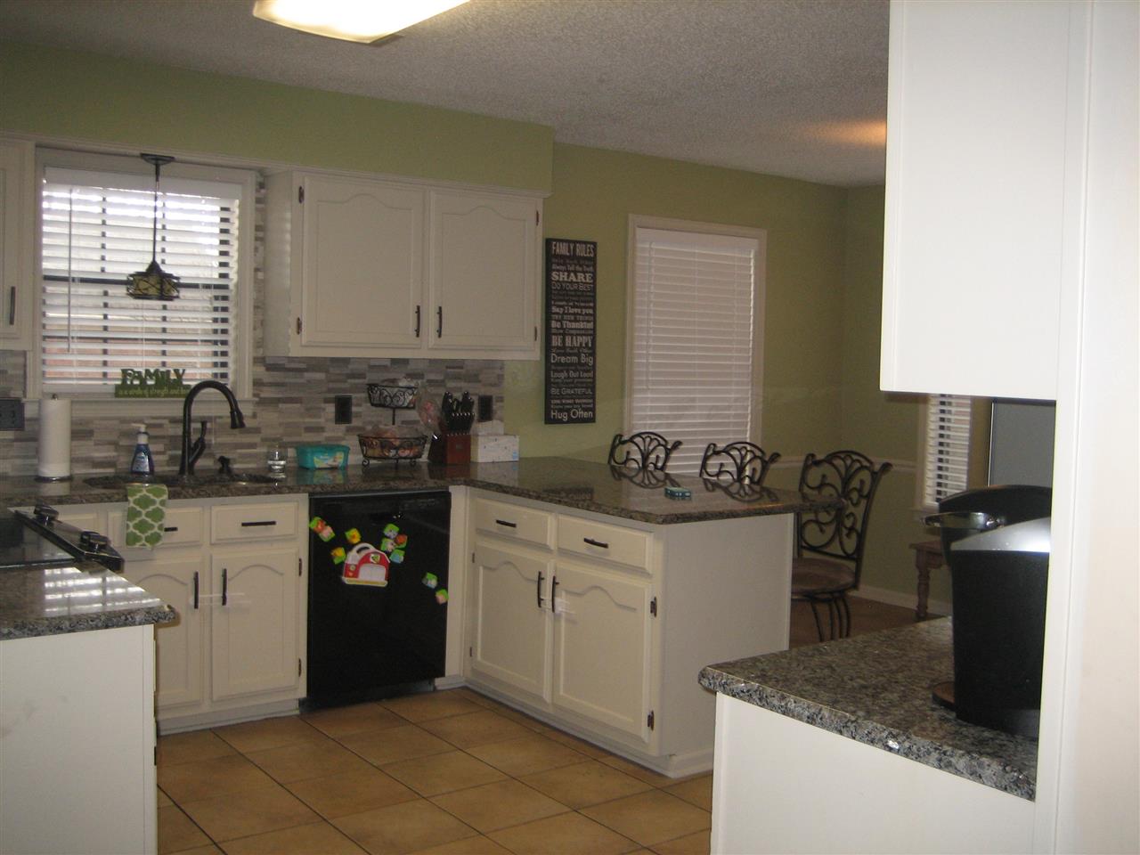 370 E White St, Collierville, TN 38017 photo 8