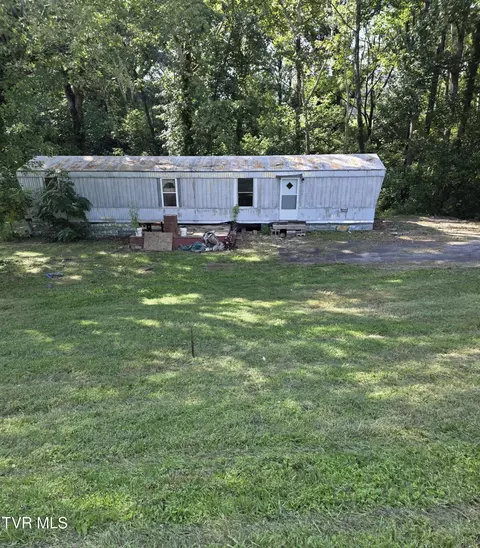 888 Old Elizabethton Highway Bluff City Tn 37618, Bluff City, TN 37618