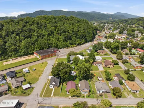 View/Area - 407 Walnut Street Erwin Tn 37650, Erwin, TN 37650 photo 2 of 4