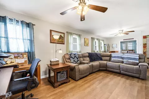 Living - 407 Walnut Street Erwin Tn 37650, Erwin, TN 37650 photo 1 of 1