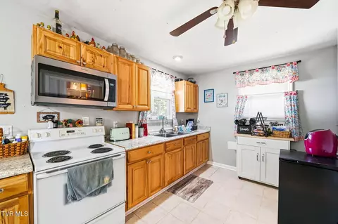 Kitchen - 407 Walnut Street Erwin Tn 37650, Erwin, TN 37650 photo 1 of 1