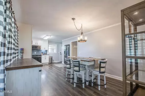 Dining - 166 Cassi Road Chuckey Tn 37641, Chuckey, TN 37641 photo 1 of 2