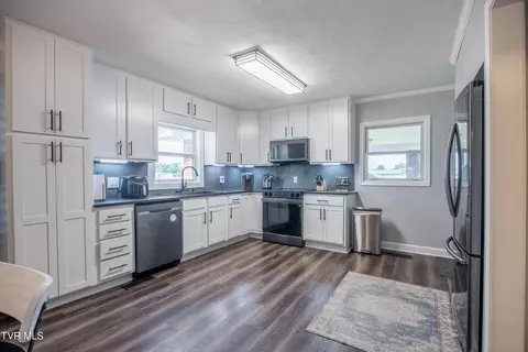 Kitchen - 166 Cassi Road Chuckey Tn 37641, Chuckey, TN 37641 photo 1 of 3
