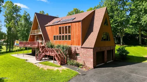 Exterior - 301 SE Cherry Street Wise Va 24293, Wise, VA 24293 photo 3 of 11