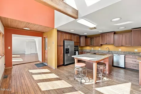 Kitchen - 301 SE Cherry Street Wise Va 24293, Wise, VA 24293 photo 1 of 4