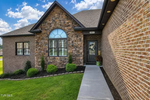 2011 Carson Way Piney Flats Tn 37686, Piney Flats, TN 37686